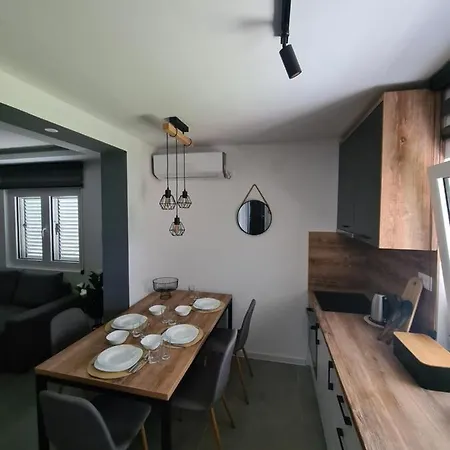 Apartment Nikcevic Tivat Exterior photo